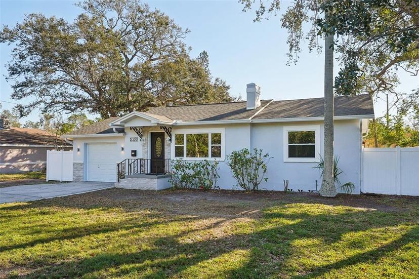 Picture of 2320 E Harbor Drive S, St Petersburg FL 33705
