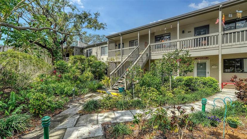 Picture of 1601 Pelican Point Drive Unit Ha212, Sarasota FL 34231