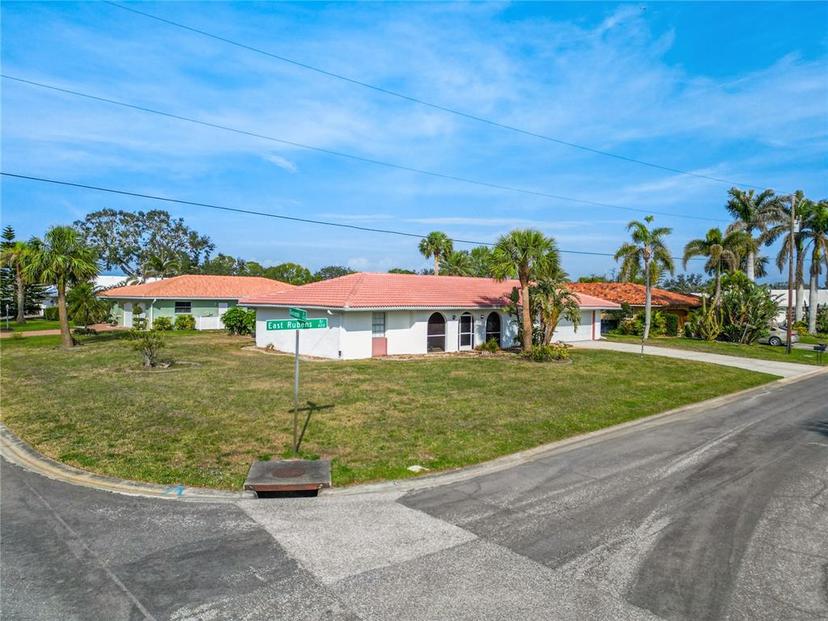 Picture of 441 Rubens Drive E, Nokomis FL 34275