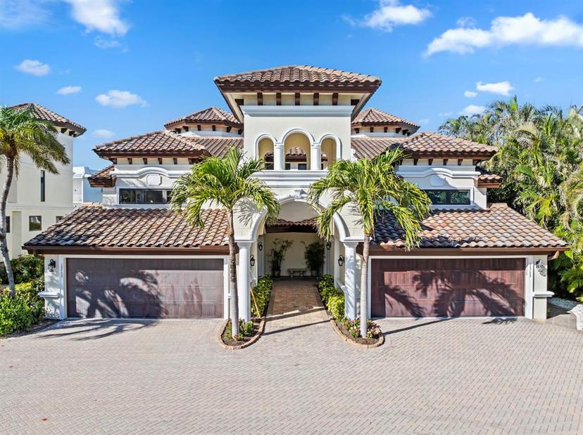 Picture of 1311 Chesapeake Avenue Unit 4A, Naples FL 34102