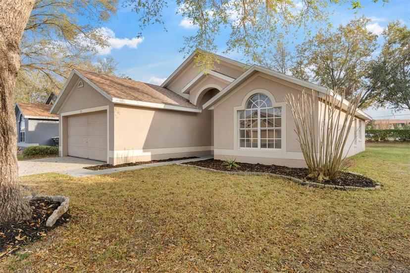 Picture of 113 Glasgow Court, Davenport FL 33897