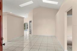 Picture of 113 Glasgow Court, Davenport, FL 33897