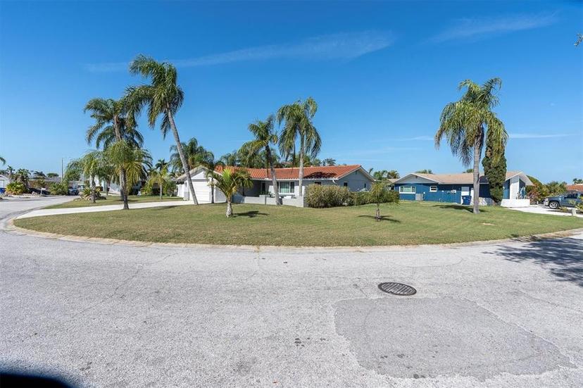 Picture of 5061 Ensign Loop, New Port Richey FL 34652