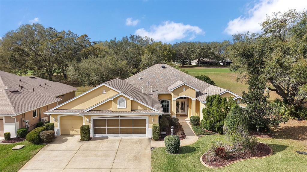 Picture of 21051 Royal St Georges Lane, Leesburg, FL 34748