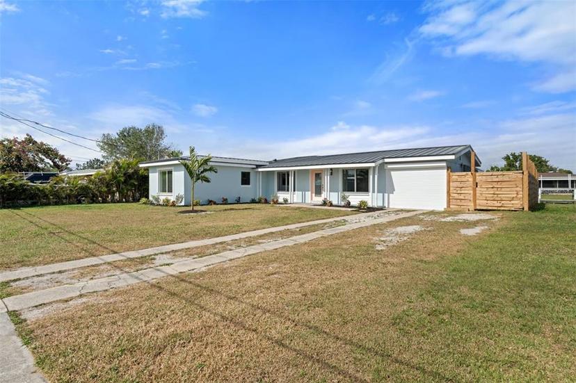 Picture of 511 Sharon Circle, Port Charlotte FL 33952