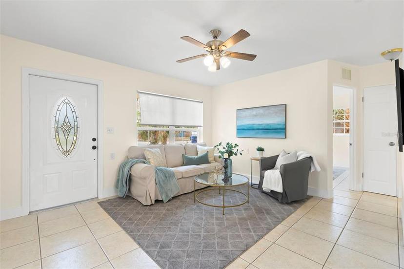 Picture of 500 86Th Avenue N, St Petersburg FL 33702