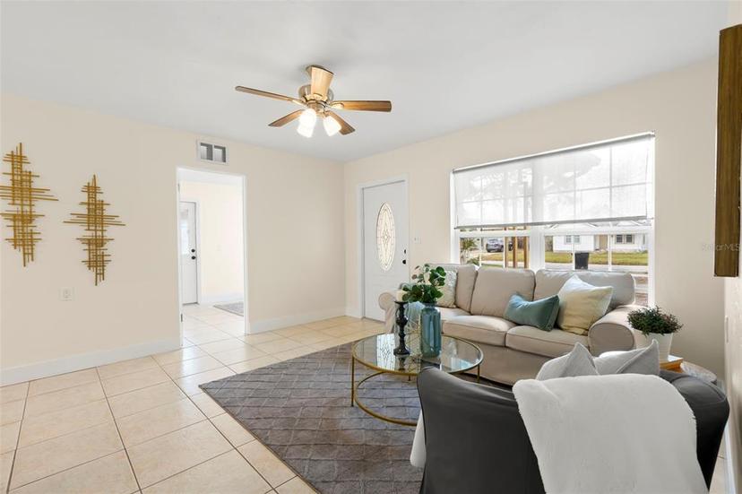 Picture of 500 86Th Avenue N, St Petersburg FL 33702