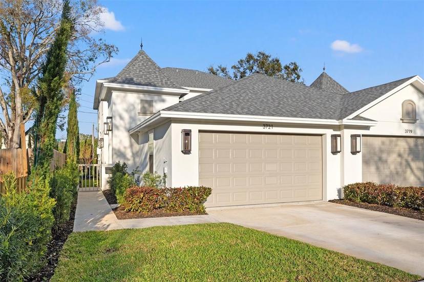 Picture of 3721 Iris Street N, St Petersburg FL 33704