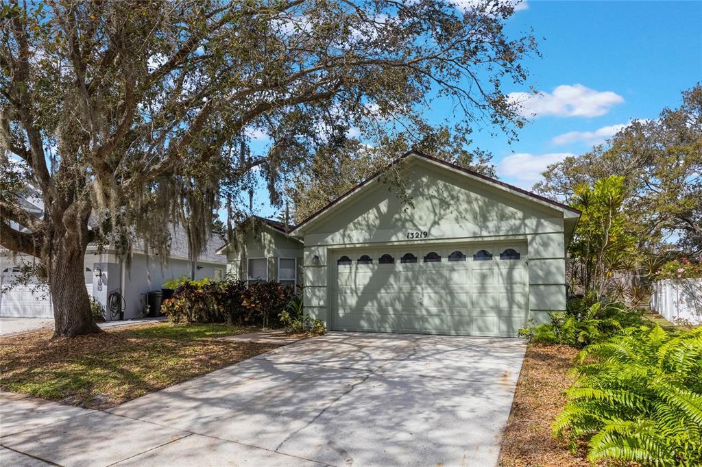 Picture of 13219 Meadowlark Lane, Orlando, FL 32828