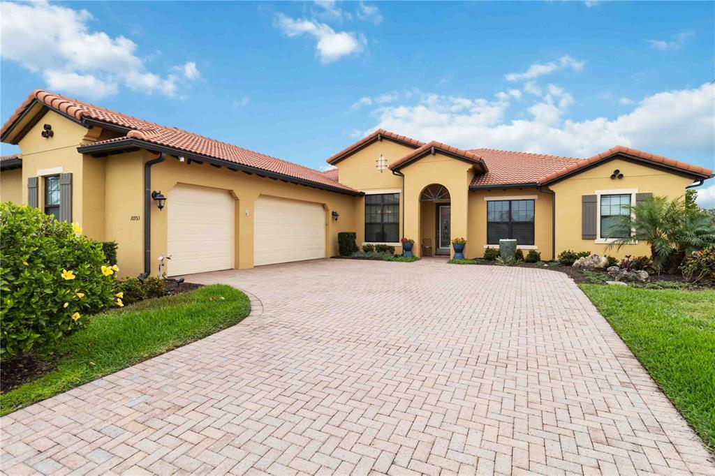 Picture of 10953 Bullrush Drive, Venice, FL 34293