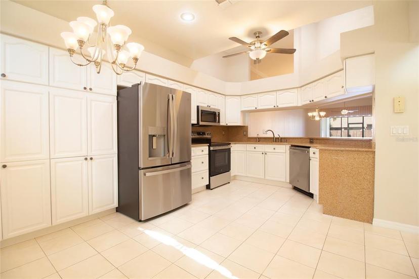 Picture of 2166 Andrews Court, Dunedin FL 34698