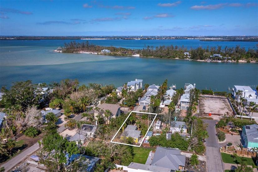 Picture of 7119 Longboat Drive E, Longboat Key FL 34228