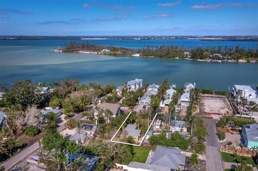 Picture of 7119 Longboat Drive E, Longboat Key FL 34228