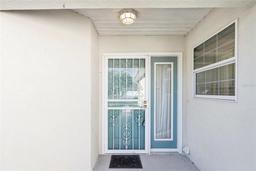 Picture of 592 Juniper Way, Tavares, FL 32778