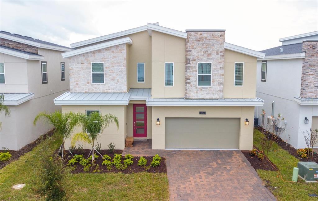 Picture of 8824 Cruden Bay Court, Davenport, FL 33896