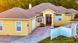Picture of 4116 Woodacre Lane, Tampa, FL 33624