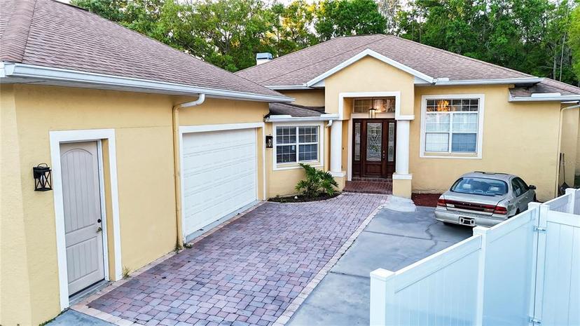 Picture of 4116 Woodacre Lane, Tampa FL 33624