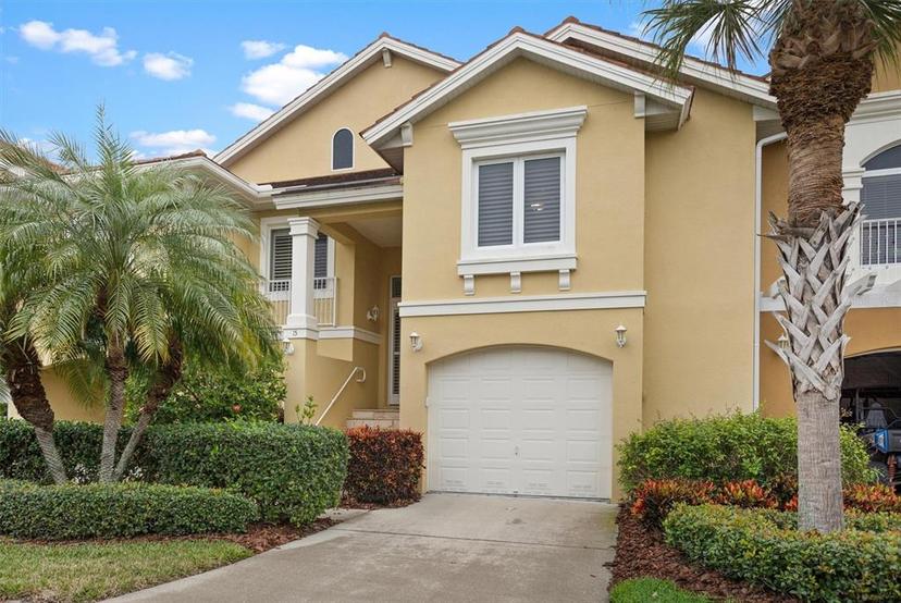 Picture of 15 Jefferson Court S, St Petersburg FL 33711