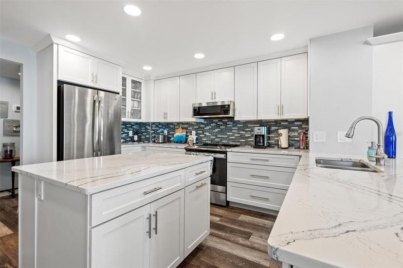 Picture of 690 Island Way Unit 1003, Clearwater Beach FL 33767