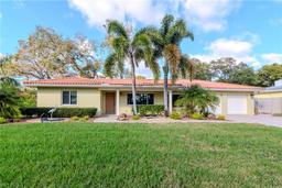 Picture of 220 Garden Circle S, Dunedin, FL 34698