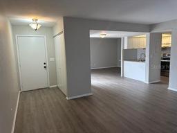 Picture of 1190 Longfellow Way Unit 135C, Sarasota, FL 34243