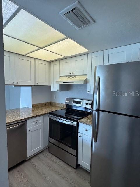 Picture of 1190 Longfellow Way Unit 135C, Sarasota FL 34243