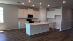 Picture of 17045 James Trail, Parrish, FL 34219