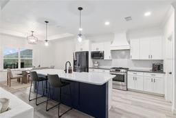Picture of 1432 SW 67Th Drive, Gainesville, FL 32607