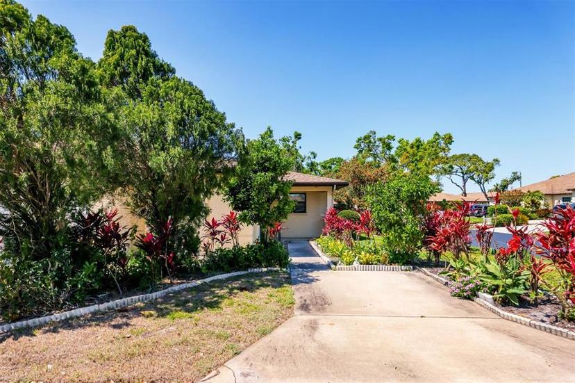 Picture of 3208 Vivienda Boulevard, Bradenton FL 34207