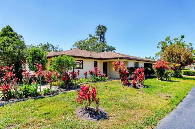 Picture of 3208 Vivienda Boulevard, Bradenton FL 34207
