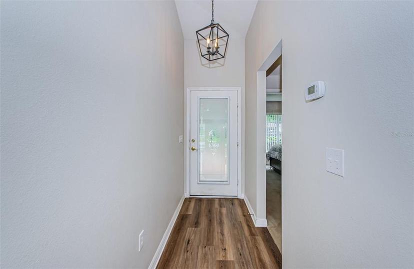 Picture of 18186 Sandy Pointe Drive, Tampa FL 33647