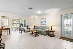 Picture of 2338 Gainesborough Loop Unit 0, Sun City Center, FL 33573