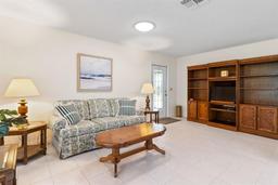 Picture of 2338 Gainesborough Loop Unit 0, Sun City Center, FL 33573