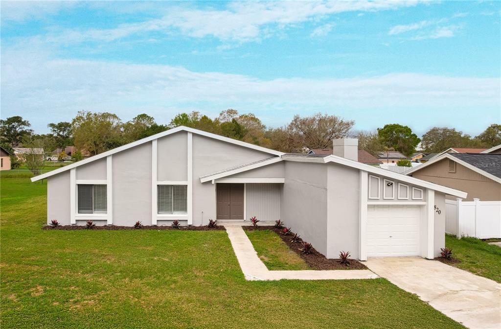 Picture of 820 E Flag Lane, Kissimmee, FL 34759
