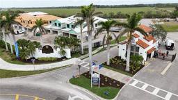 Picture of 5628 Summit Point Circle Unit 103, Bradenton, FL 34210