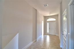 Picture of 136 Krenson Bay Loop, Winter Haven, FL 33881
