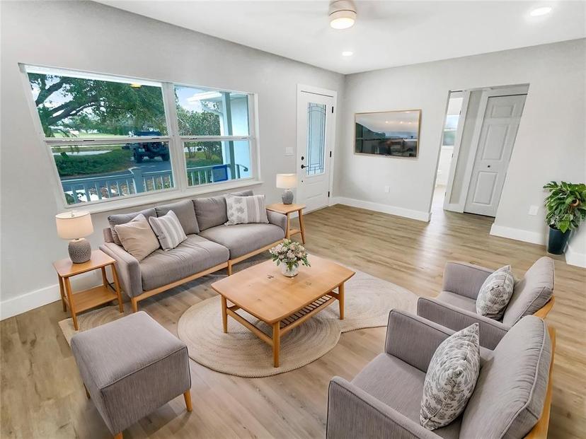 Picture of 2642 49Th Street N, St Petersburg FL 33710