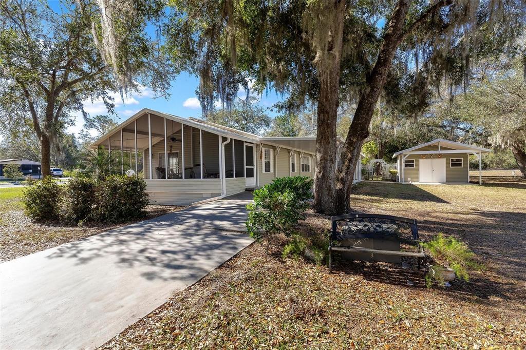 Picture of 11642 Martell Court, Leesburg, FL 34788