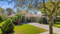 Picture of 6240 Tremayne Dr, Mount Dora, FL 32757