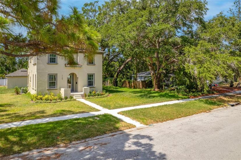 Picture of 7125 6Th Avenue N, St Petersburg FL 33710