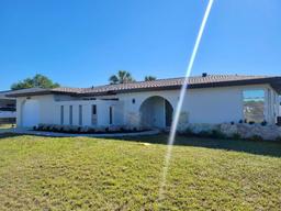 Picture of 1247 Price Circle Nw, Port Charlotte, FL 33948
