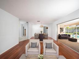 Picture of 1838 Sandalwood Drive, Sarasota, FL 34231