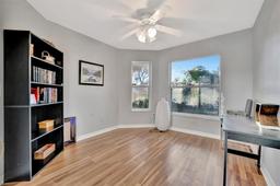 Picture of 6809 Exeter Park Place, Apollo Beach, FL 33572