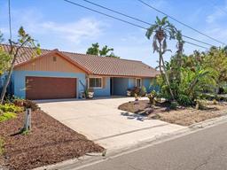 Picture of 2300 S Shore Drive Se, St Petersburg, FL 33705