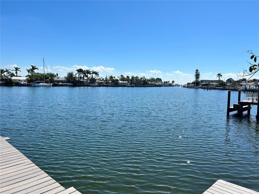 Picture of 2300 S Shore Drive Se, St Petersburg FL 33705
