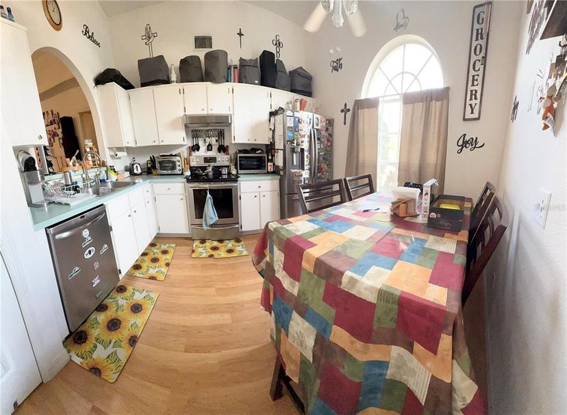 Picture of 1318 Daniels Cove Drive, Winter Garden FL 34787