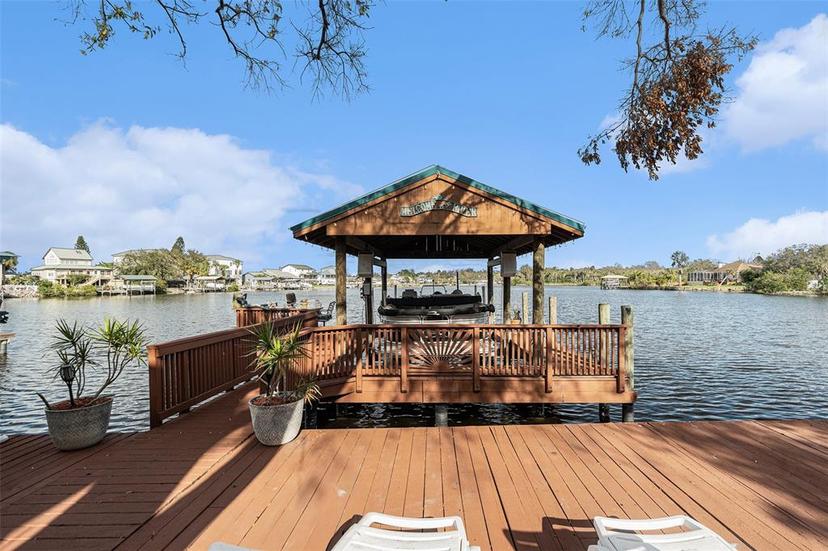 Picture of 9920 Alavista Drive, Gibsonton FL 33534