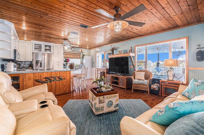 Picture of 9920 Alavista Drive, Gibsonton FL 33534