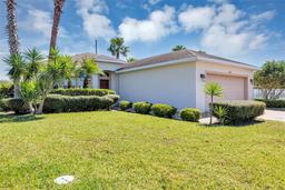 Picture of 1306 Windward Oaks Loop, Auburndale, FL 33823