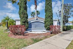 Picture of 1306 Windward Oaks Loop, Auburndale, FL 33823
